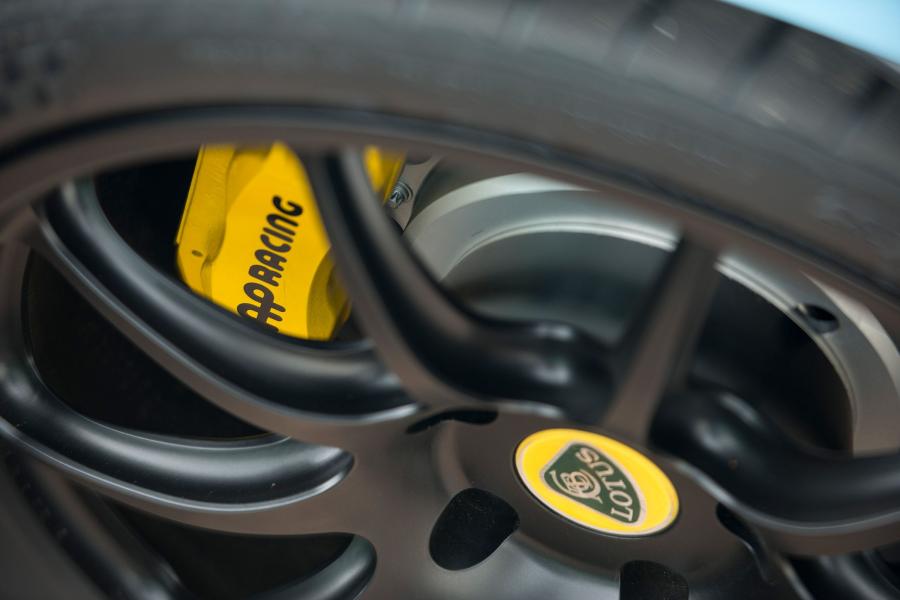 Колеса Lotus Exige Sport 410 2018 года  (WW) (фото 14 из 32)